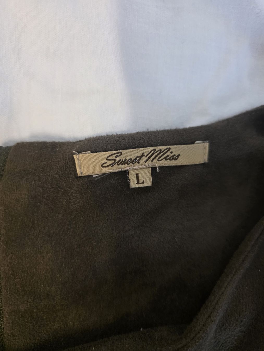 Vestiti: Robe Sweet Miss – Usato da Forel (Lavaux) venduto da jon_565n 2
