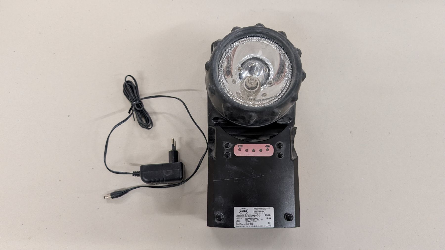 Lampade: Handleuchte / Notleuchte mit Akku – Difettoso da Volketswil venduto da mar_c5pv