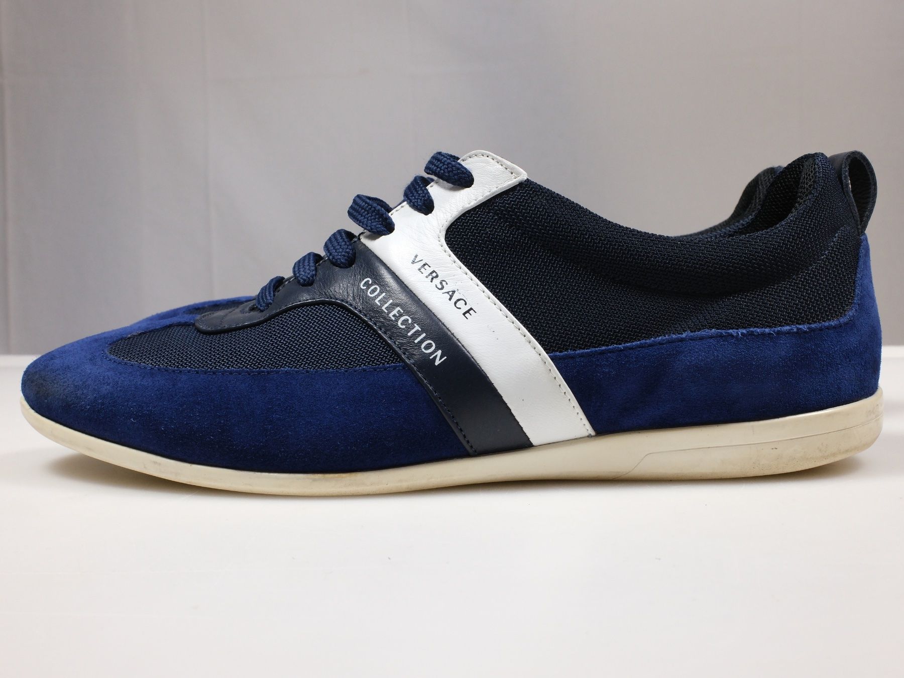 Versace Herrenschuhe: VERSACE COLLECTION Sneaker "V900 677", blau, Grösse 42 – Gebraucht aus Lobsigen von Markus_Haenggi_Bern