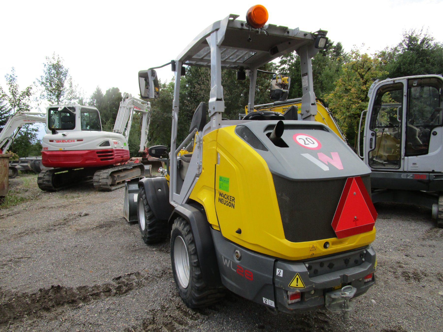 Chargeur de ferme: Radlader/Hoflader Wacker WL28 – D'occasion à Rain par Bob1000 1