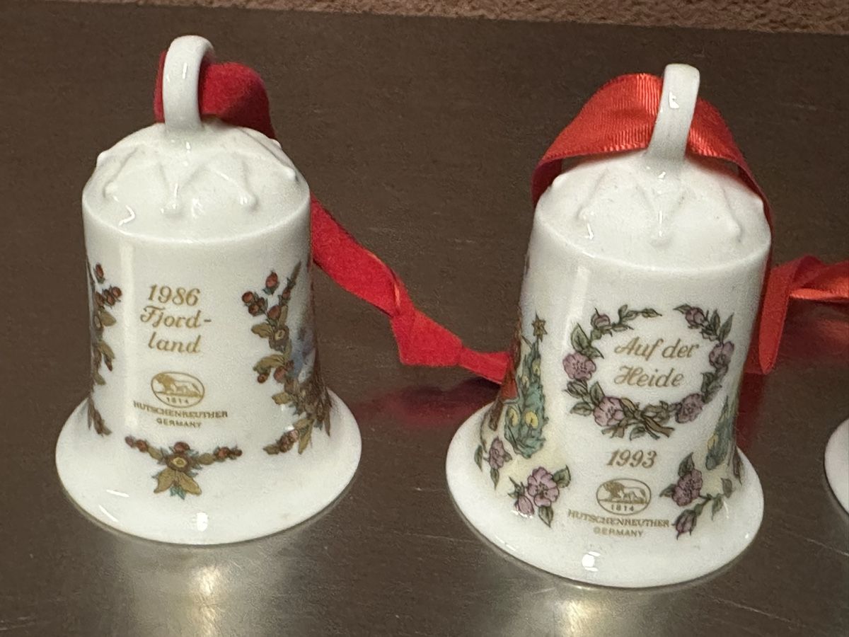 Hutschenreuther Campanacci mucche: Hutschenreuther Glocken 3 stk – Usato da Deitingen venduto da Himhip 2