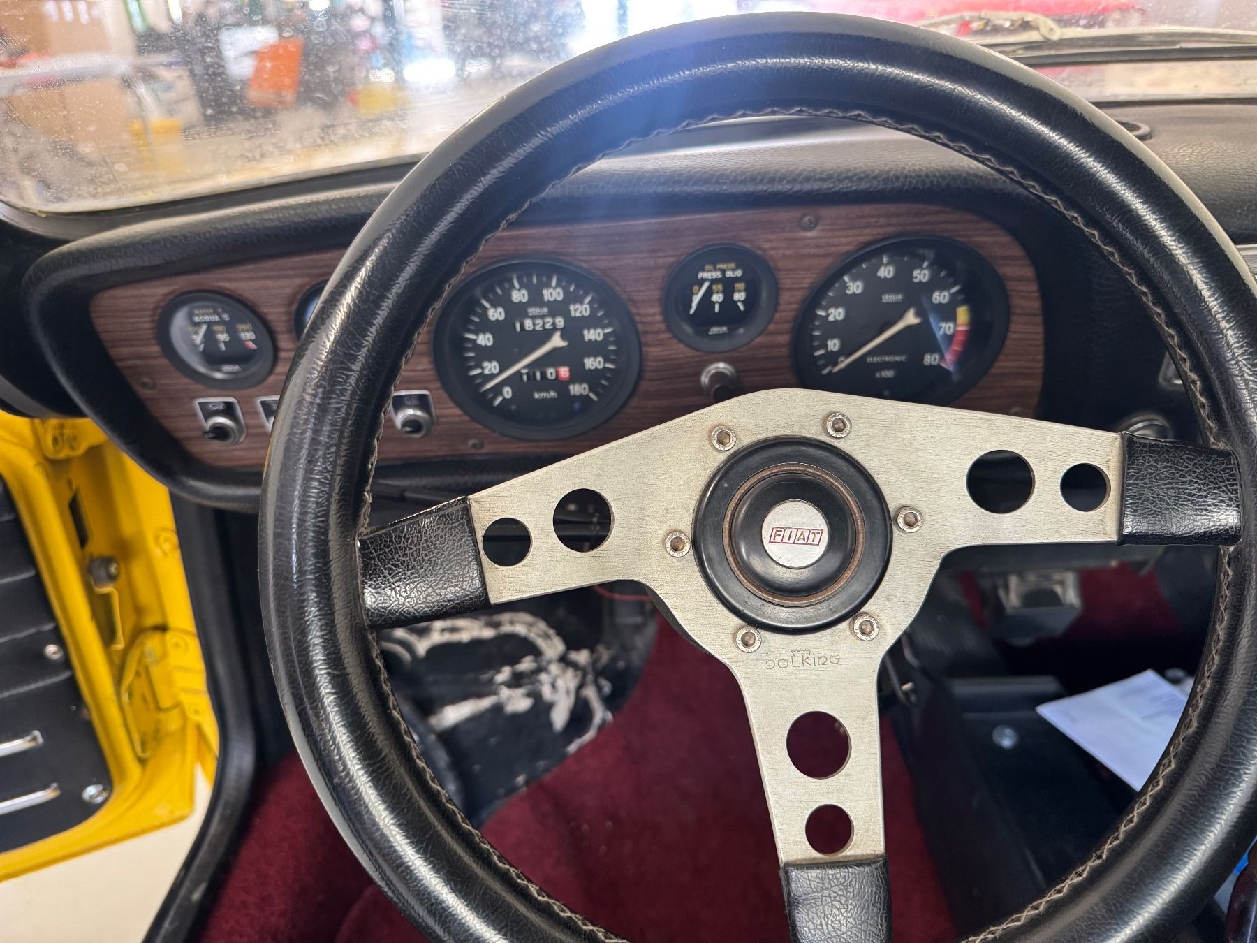Fiat Autos: Fiat 850 Spider Cabriolet Hardtop – D'occasion à Felsberg par Vahid7 4