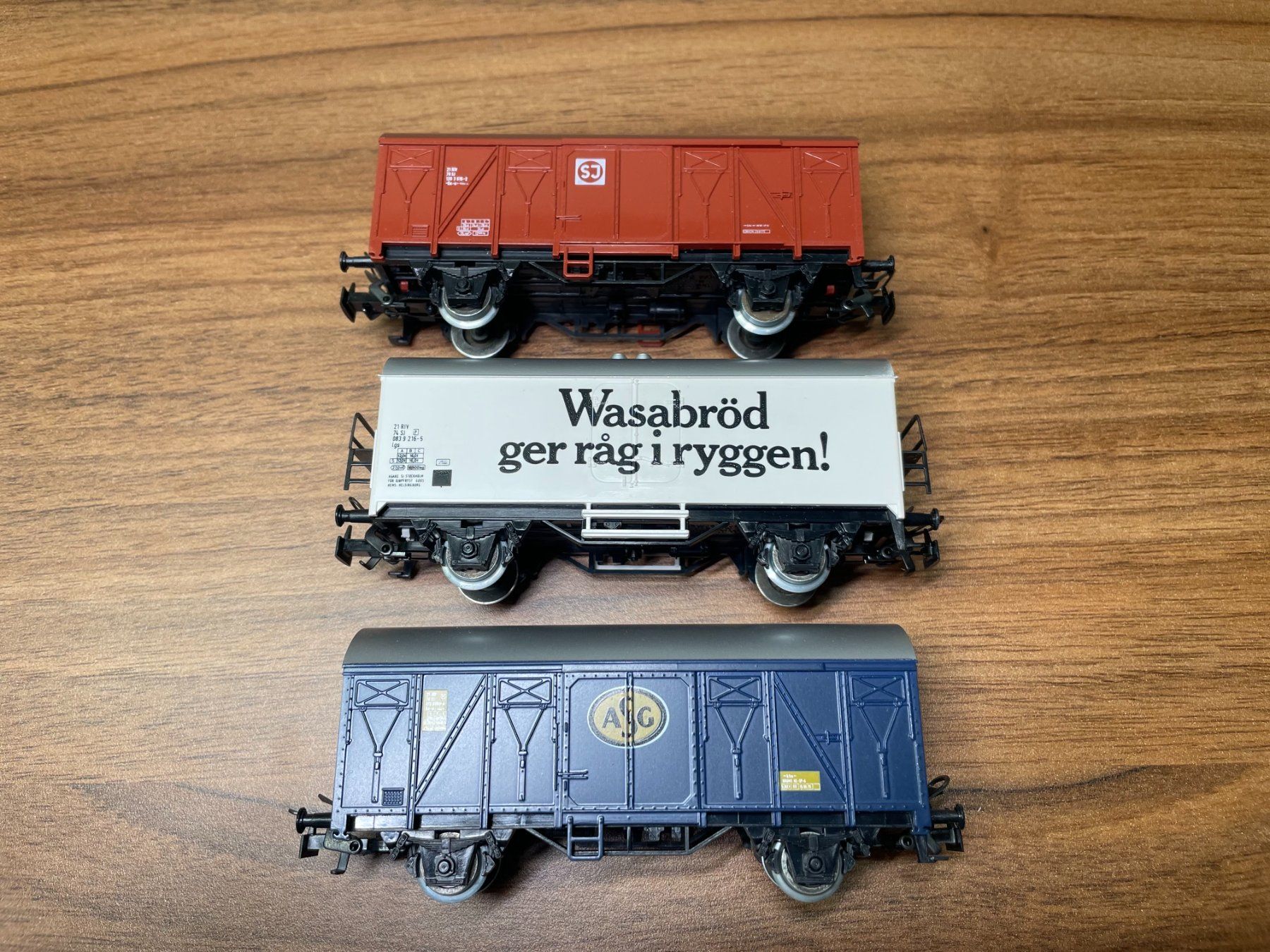 Märklin Modellini di ferrovie: Märklin 3 Stk. Güterwagen der SJ in DC – Usato da Villmergen venduto da Mfritz
