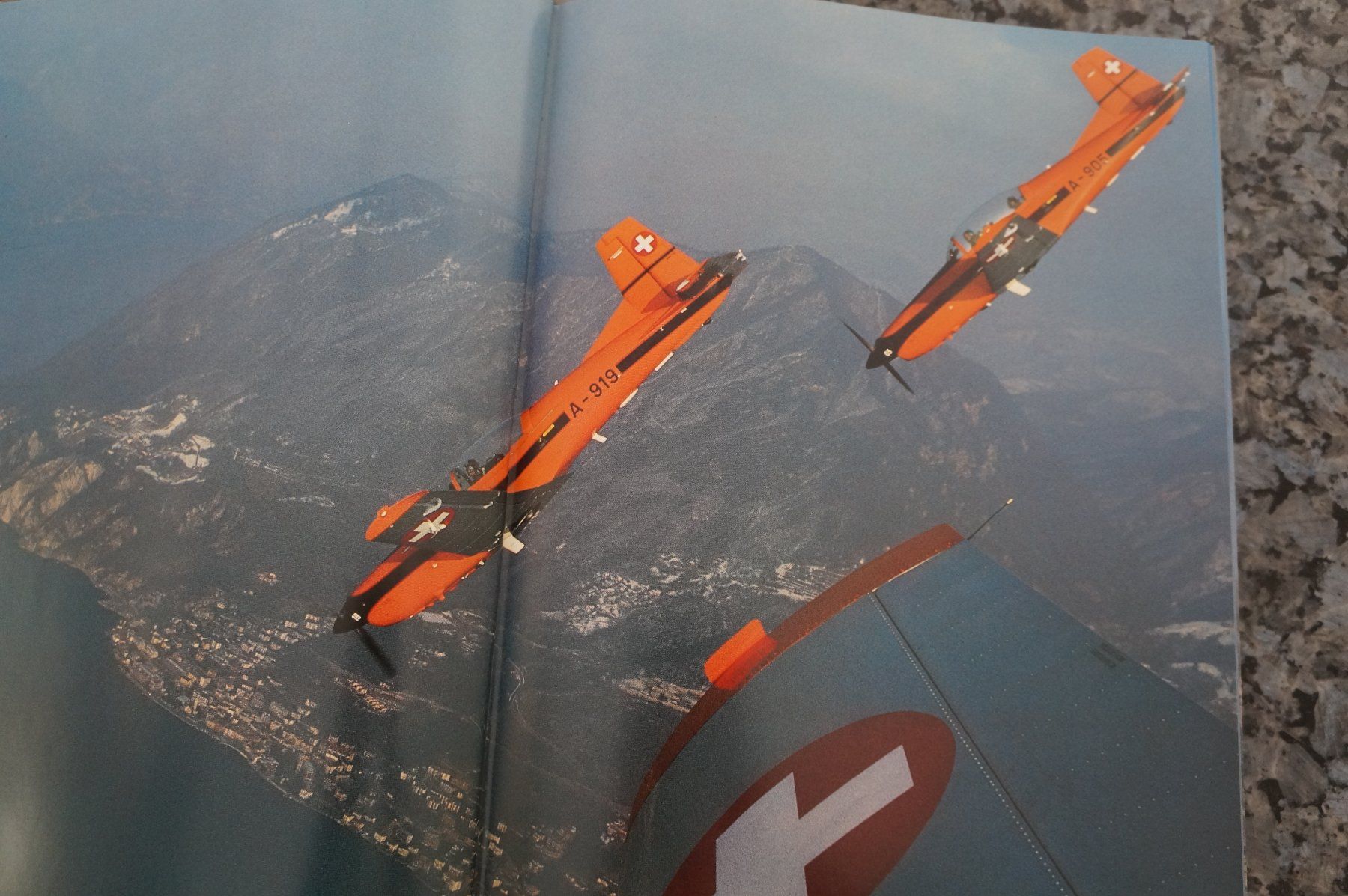 Libri: Piloten über den Alpen – Nuovo (secondo la descrizione) da bronschhofen venduto da blackpearl01 8