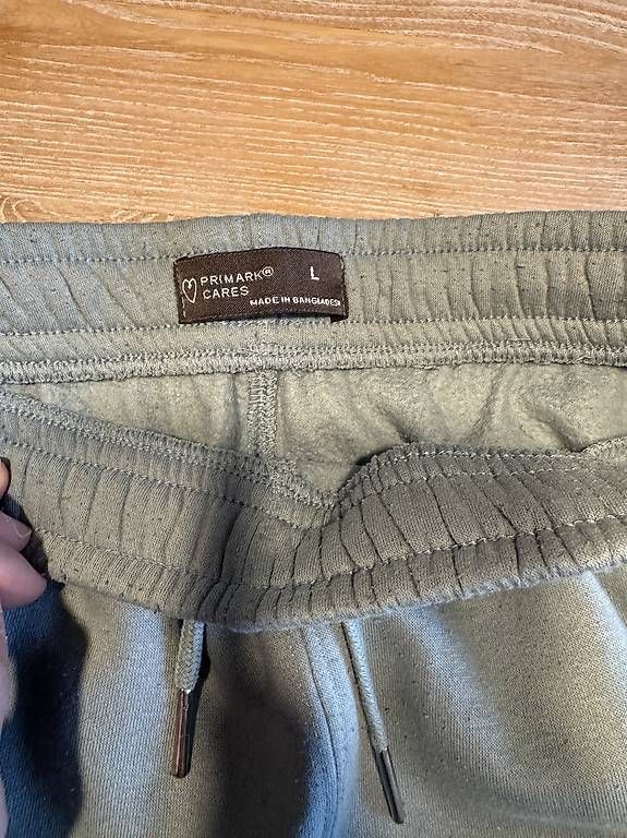 Hosen: Trainerhose Grösse L  – Gebraucht aus Meilen von DavideL02 2