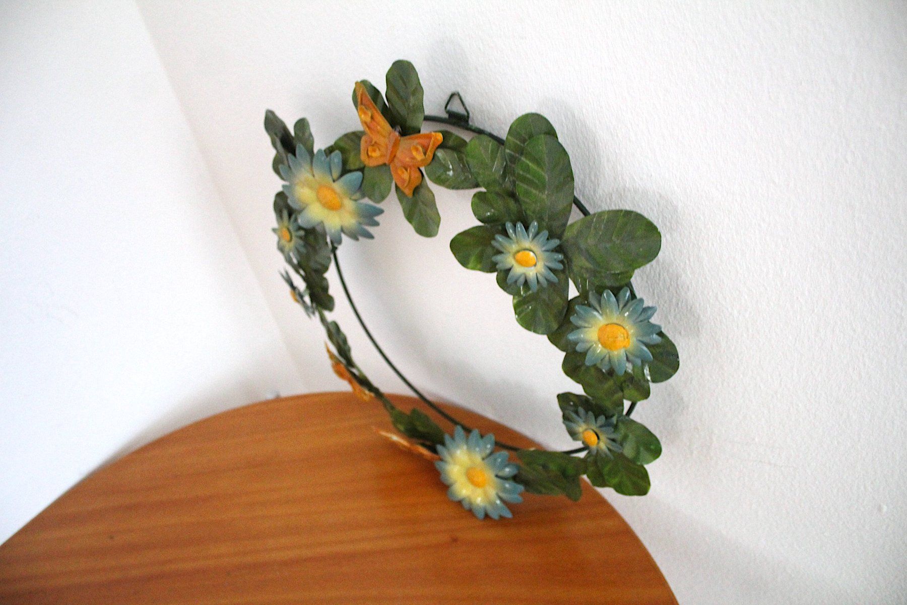 Tutte le decorazioni: Metall Wandkranz,  Schmetterlinge, Blüten ...... – Usato da Locarno venduto da fripui 1