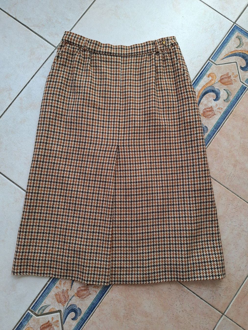 Burberry Gonne: Jupe Burberry vintage, taille 36 – Usato da St-Triphon venduto da Jldr0 2