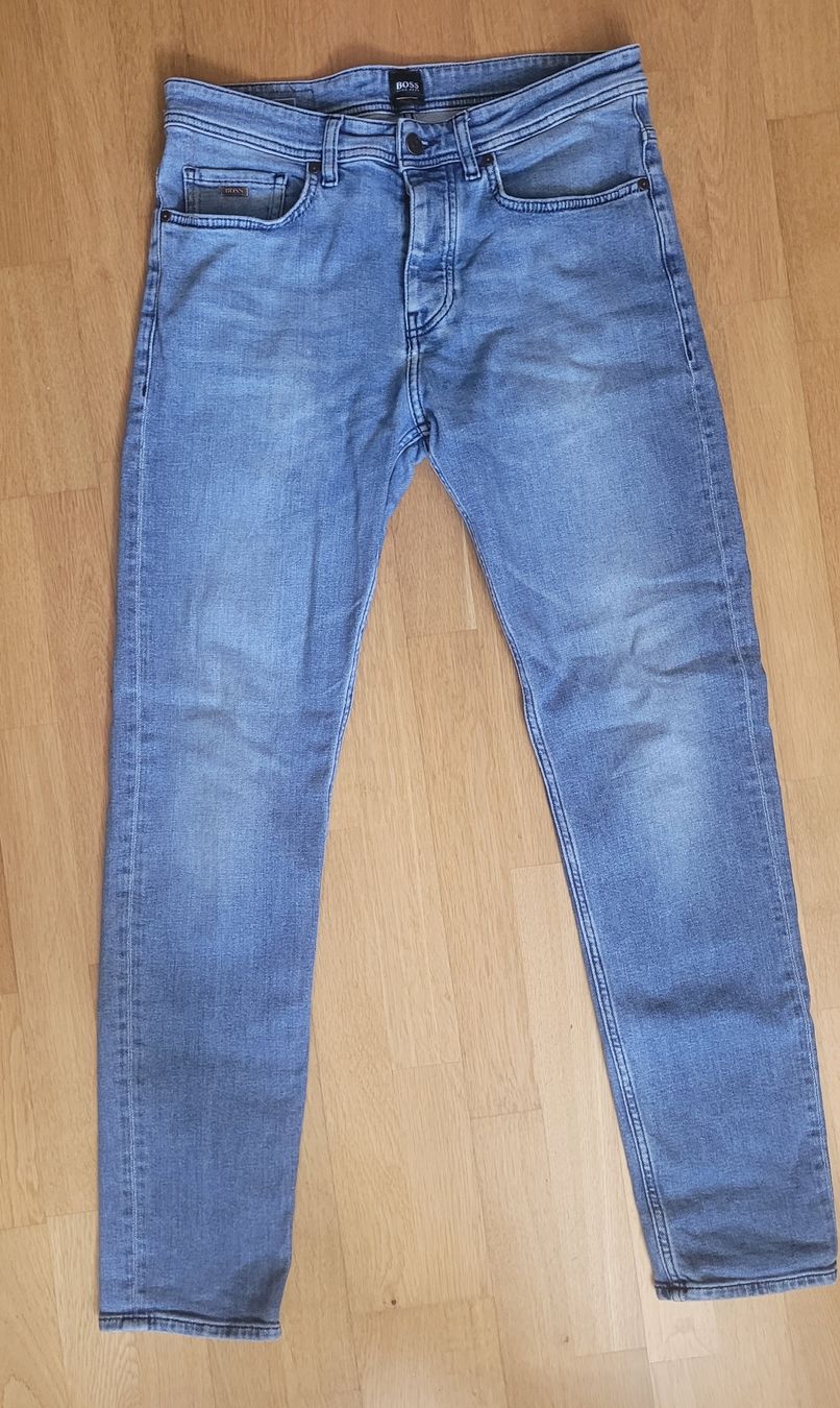 Hugo Boss Pantaloni: Hugo Boss Hosen – Usato da Windisch venduto da jul_yzt6 3