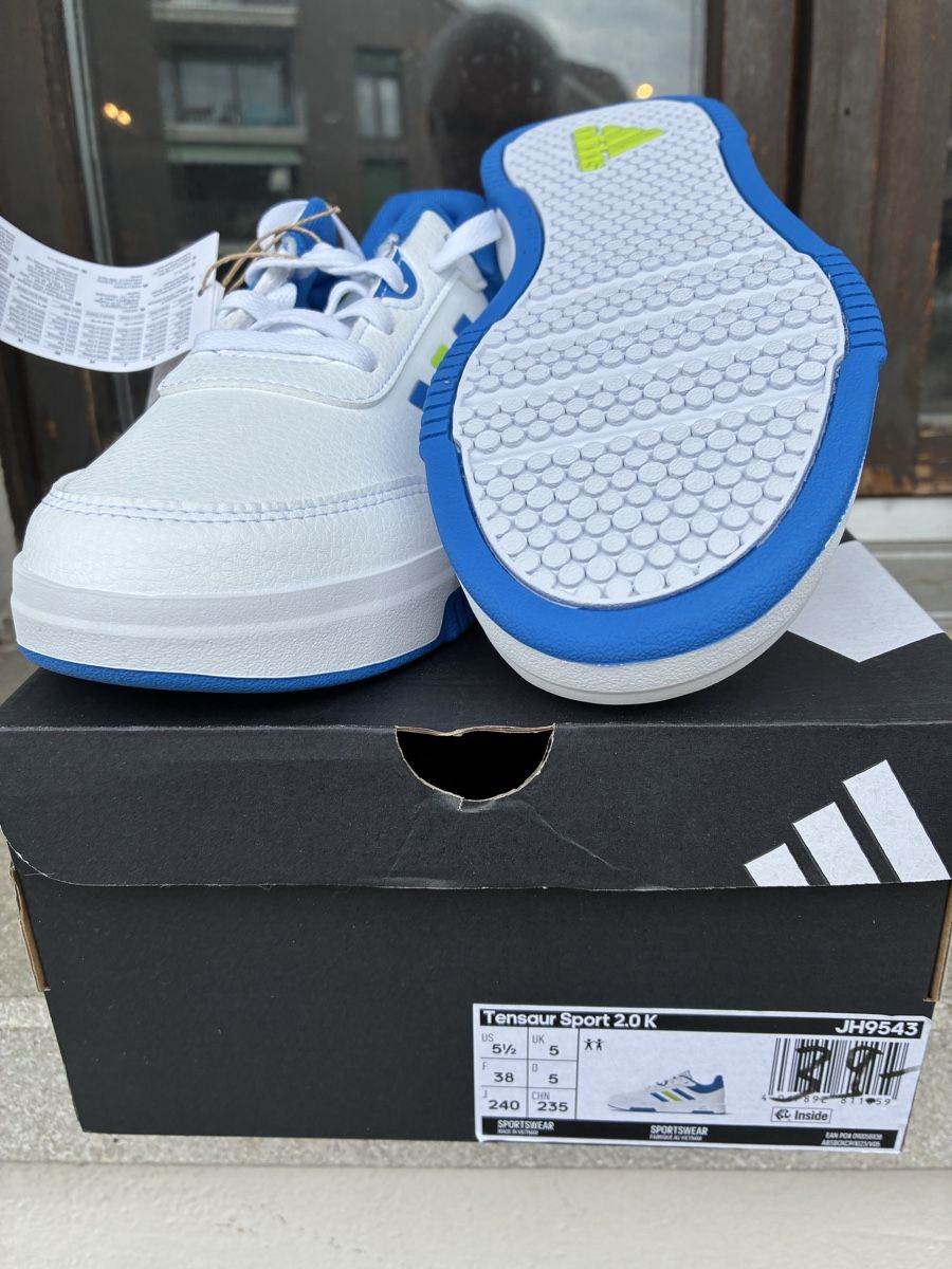 Adidas Scarpe per ragazzi: Neue Adidasschuh neu Grösse 38 – Nuovo e nell'imballaggio originale da Zürich venduto da Msirco