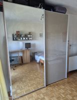 Armoire avec 2 portes coulissantes 