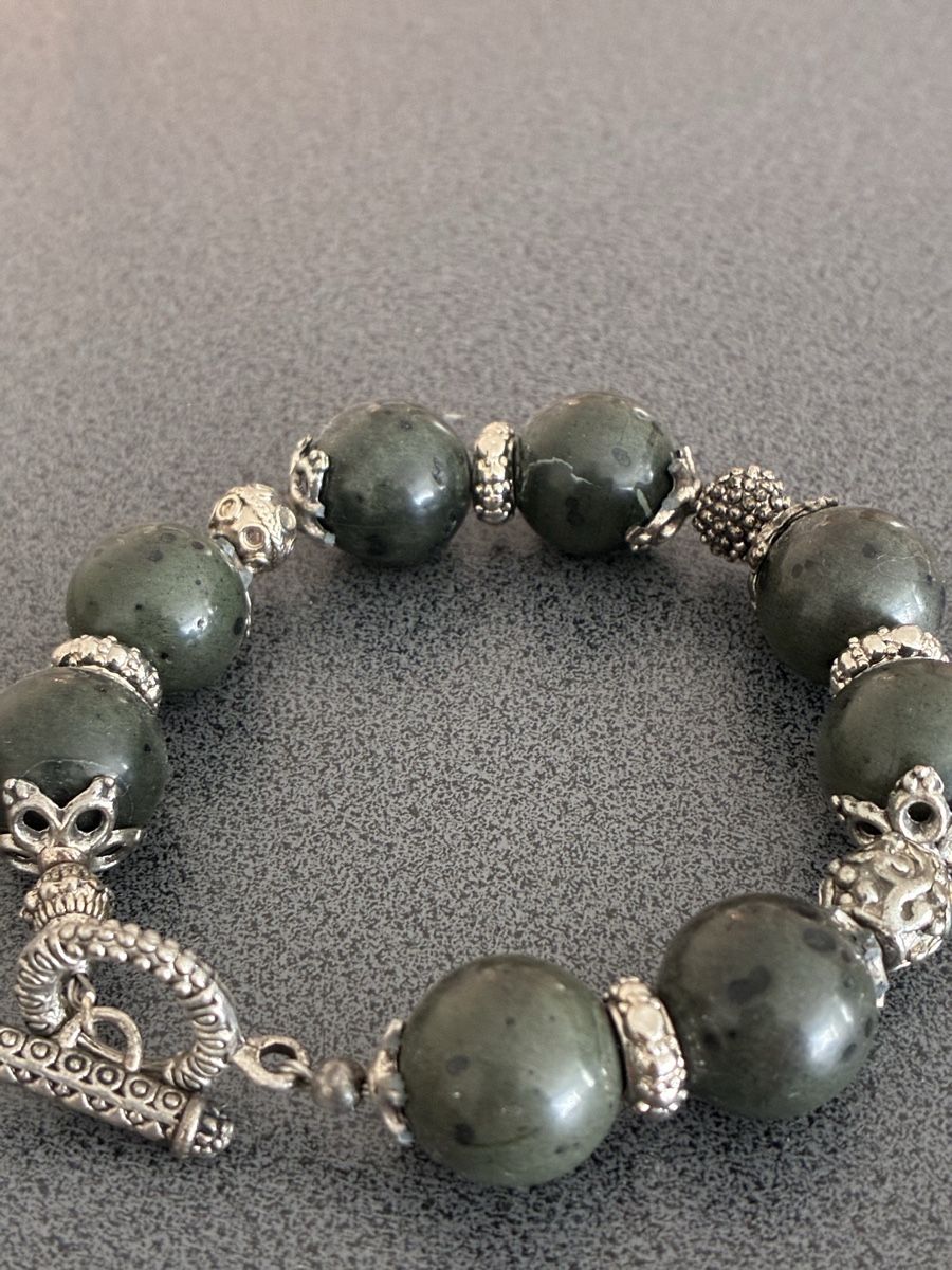 Bracelets: Armbänder mit Knebelverschluss – D'occasion à Niederglatt ZH par Gotthelf23 3