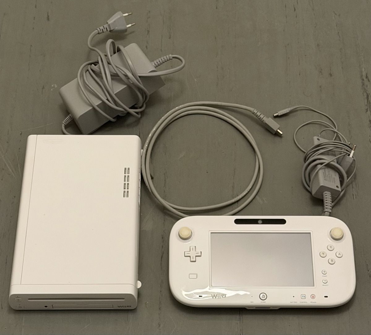 Nintendo Console: Console Nintendo Wii U blanc – Usato da Morges venduto da sam_2p69