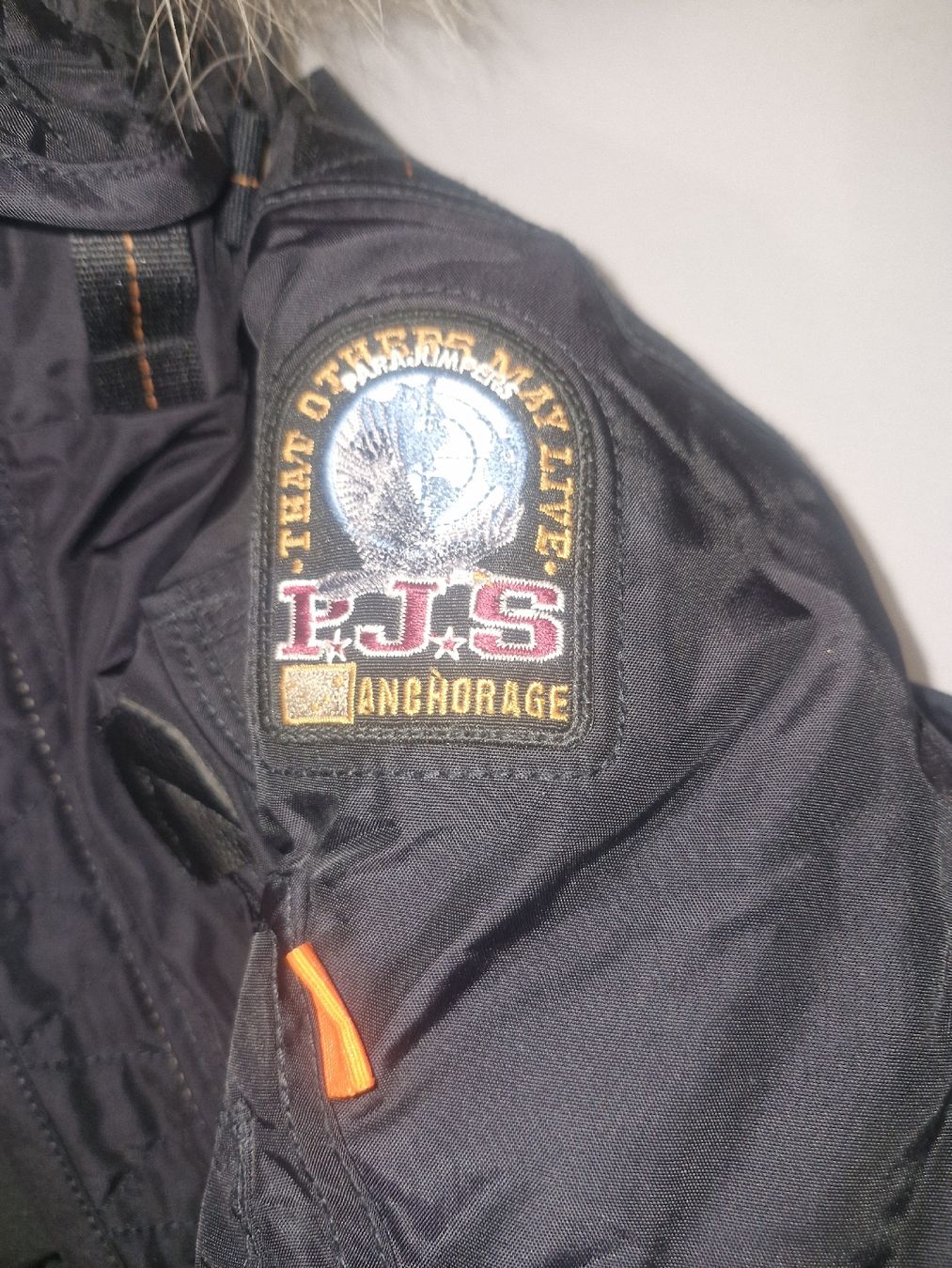 Parajumpers Jacken: Damen Parajumpers Jacke – Neu (gemäss Beschreibung) aus Dietikon von AX93 3