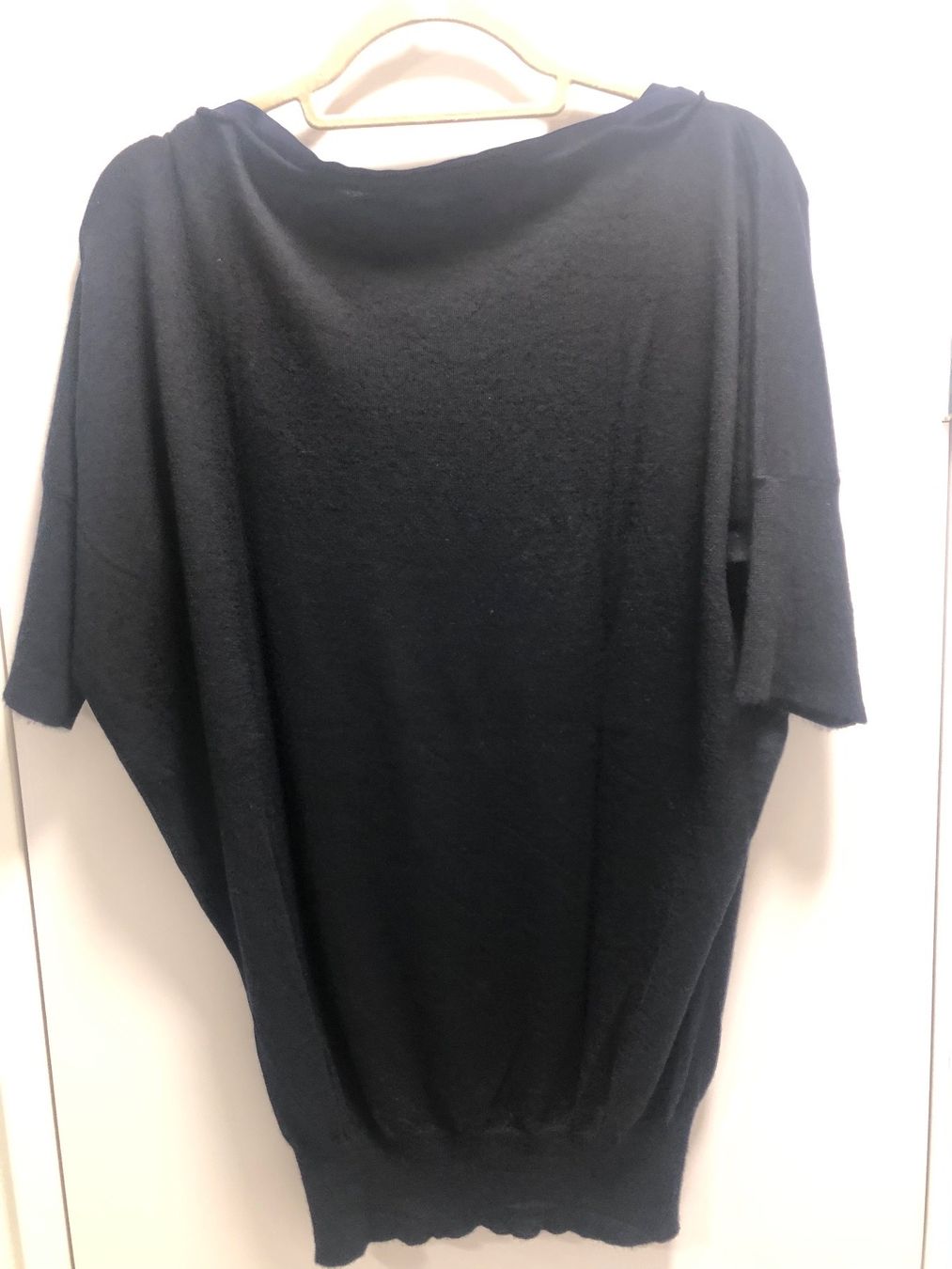 Pullover & Sweatshirts: Dunkelblauer Kurzarm-Pullover aus Cashmere – Gebraucht aus Zizers von sarah_1987 1