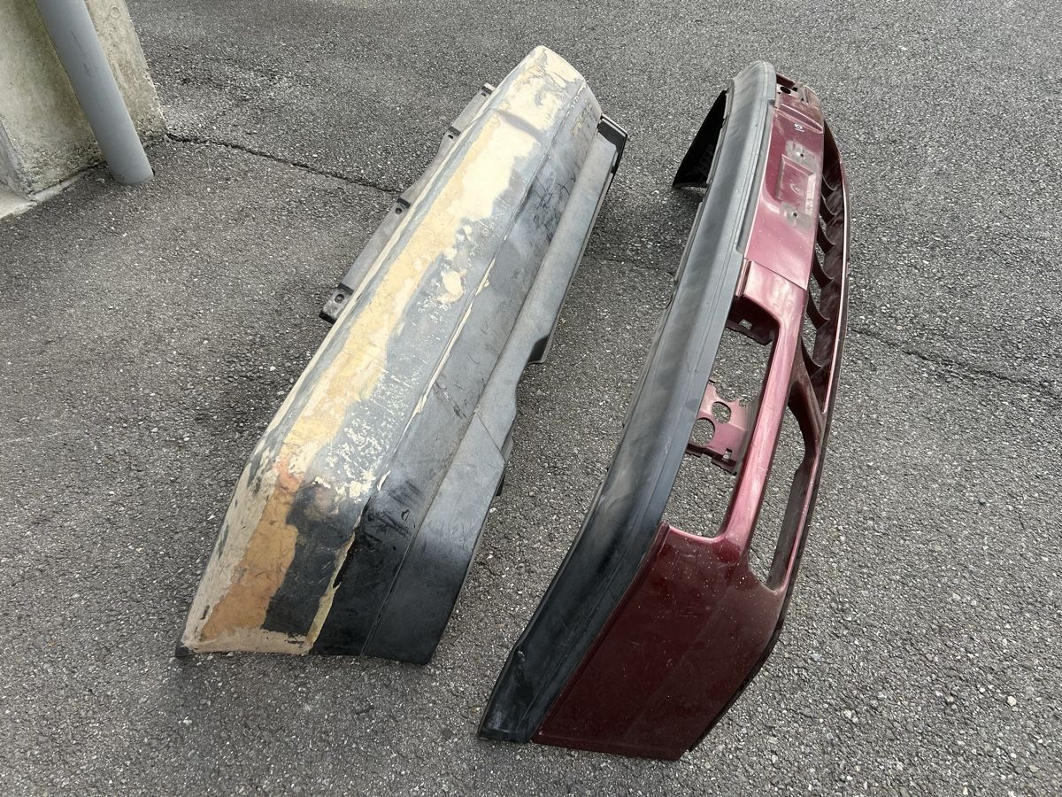 Volkswagen Tutti pezzi di ricambio auto: Pare-chocs VW golf 3  – Difettoso da Muraz (Collombey) venduto da Wolfdog1978