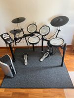 Schlagzeug: Roland V-Drums TD-11 guter Zustand