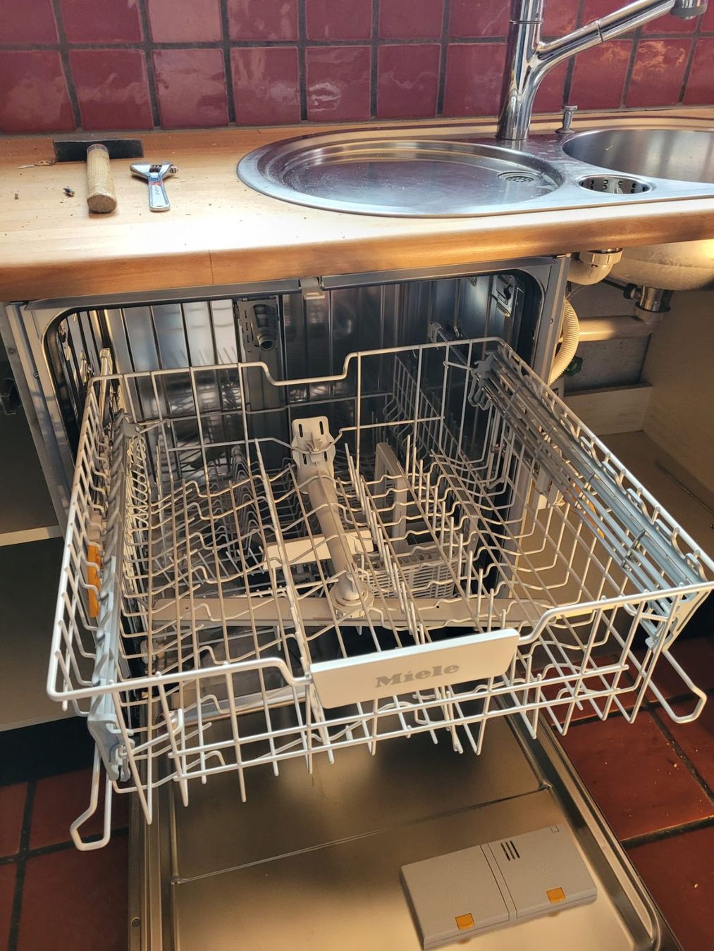 Miele Lavastoviglie: Geschirrspüler, Miele – Usato da Enggistein venduto da Pingu0110 1