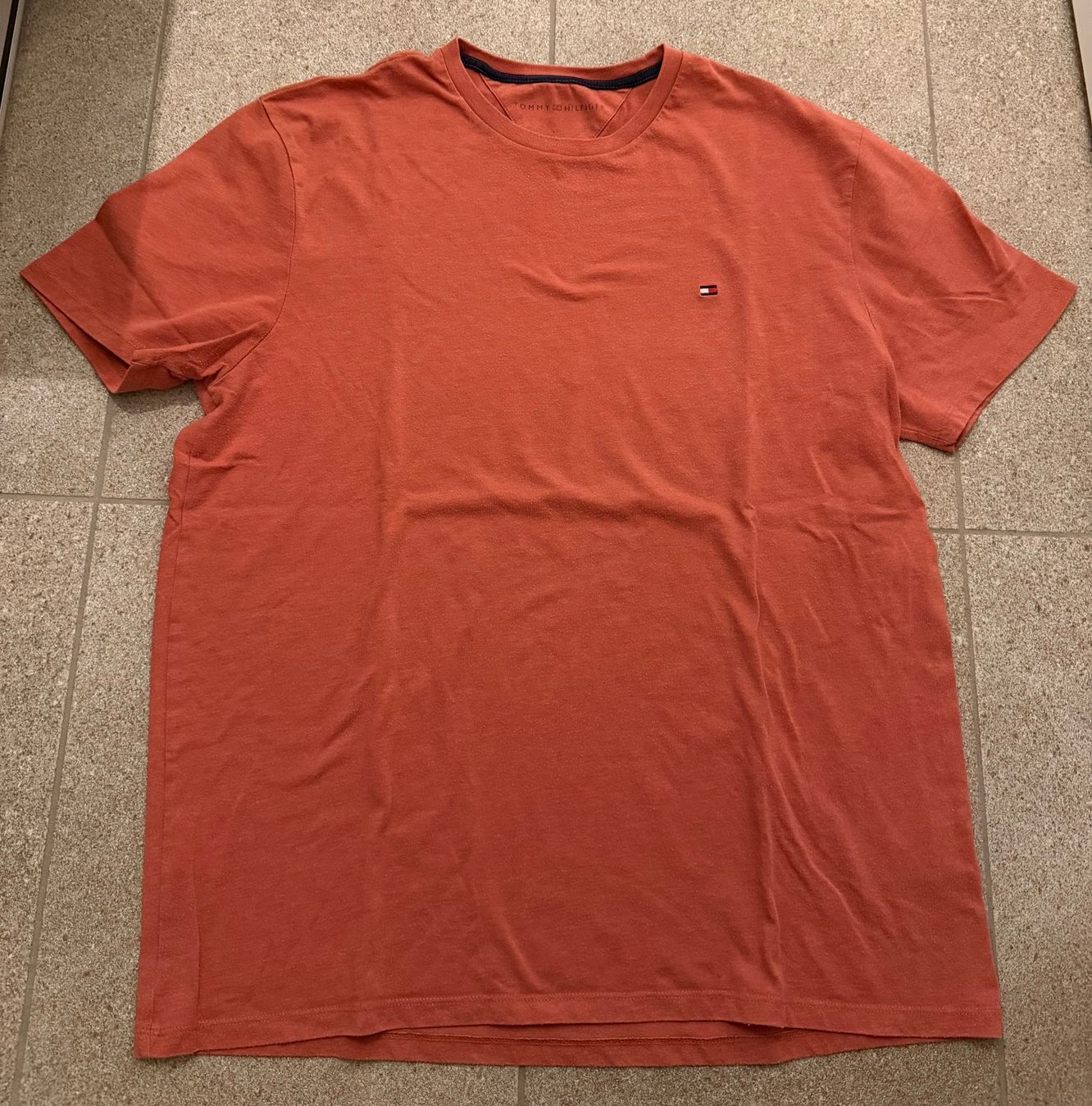 Tommy Hilfiger T-shirt: Tommy Hilfiger T-Shirt - Grösse L – Usato da Oberwil BL venduto da Ray_Pa_Ts 1