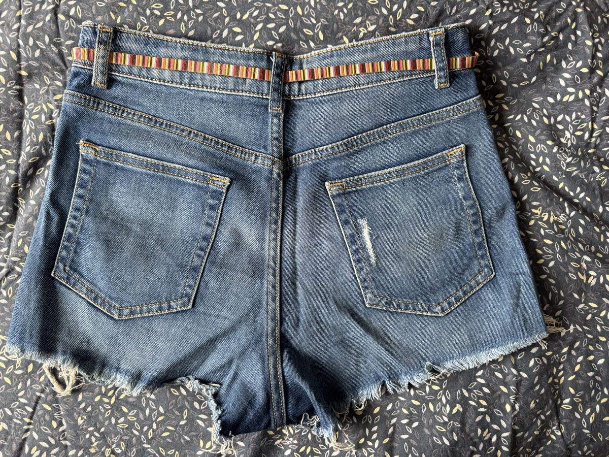 Benetton Jeans: Jeans shorts Benetton – Gebraucht aus Genève von chk_h2dy 1