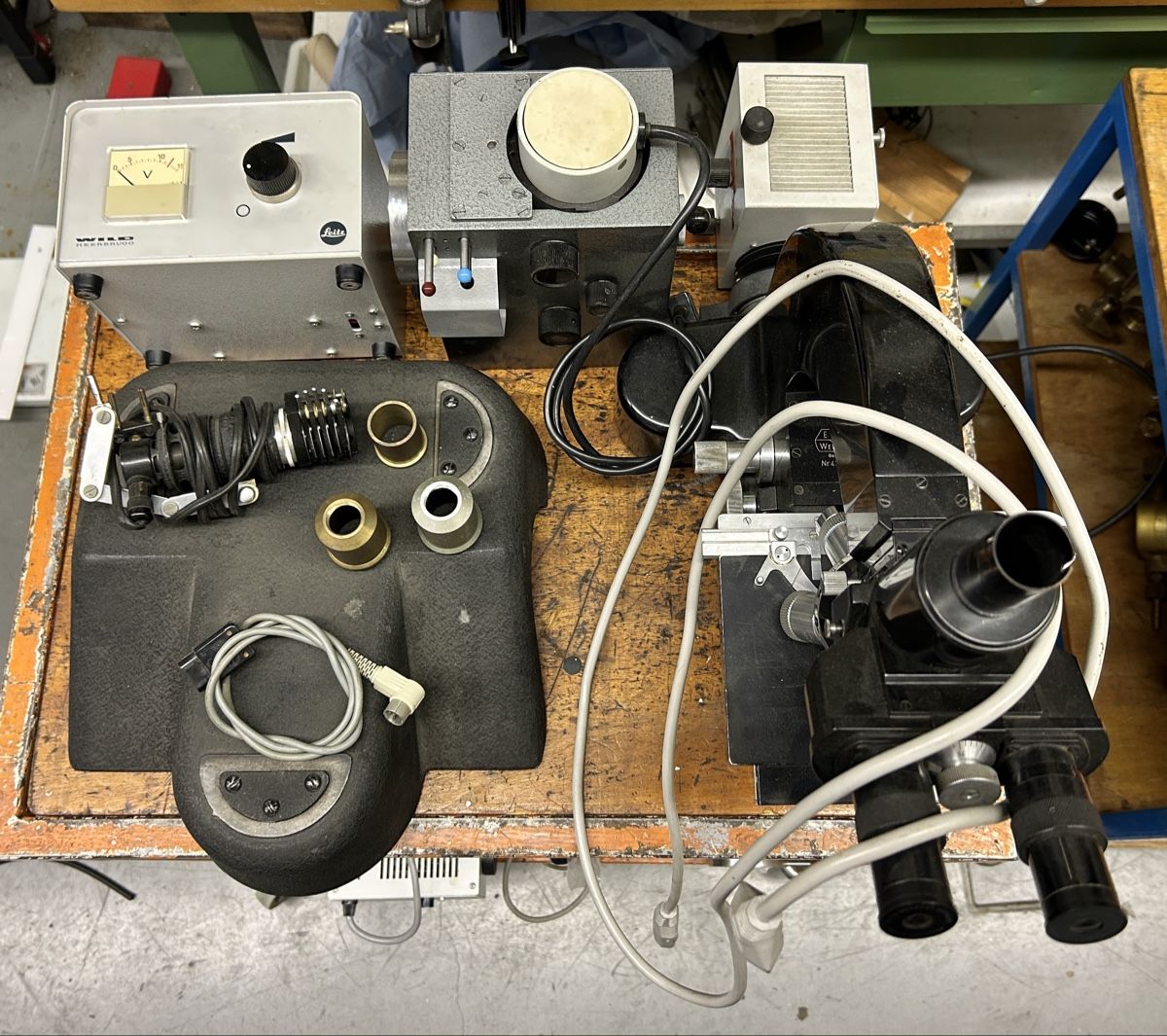 Leitz Mikroskopie: Leica Wetzlar Leitz Wild Microscope Sciences Technology Phar – Gebraucht aus Cointrin von vrossi 2