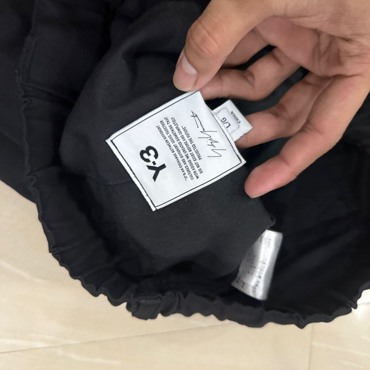 Y-3 Pantaloni: Pantalon Cargo Technique Y-3 Noir - L #P14 – Nuovo (secondo la descrizione) da Hauterive NE venduto da Leo_o 5