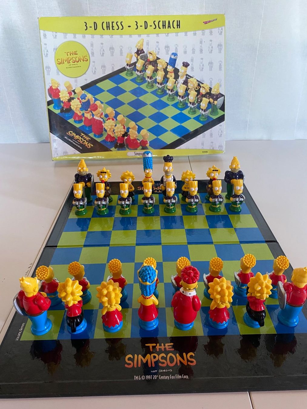 Spiele: Jeu d'echec 'THE SIMPSONS' – Gebraucht aus St-Prex von Okoala