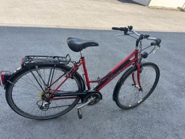 Bicicletta rossa marca VIlliger