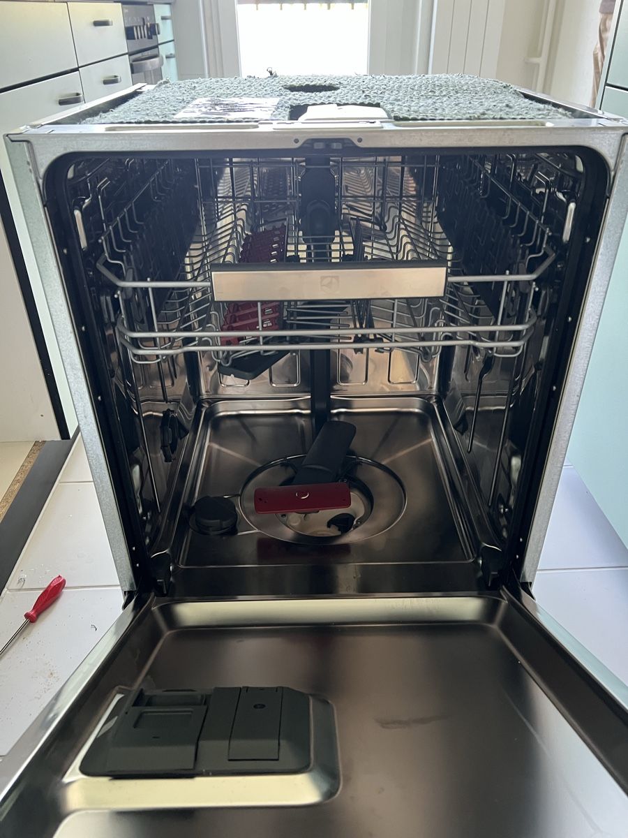 Lavastoviglie: Electrolux Geschirrspüler mit Garantie – Usato da Zürich venduto da fanli6 2