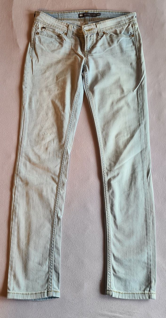 Levi's Jeans: Helle Levi's Jeans Damen Gr. W29 – Usato da Zürich venduto da Stephs13 2
