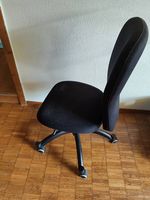 Bequemer Bürostuhl / Drehstuhl schwarz