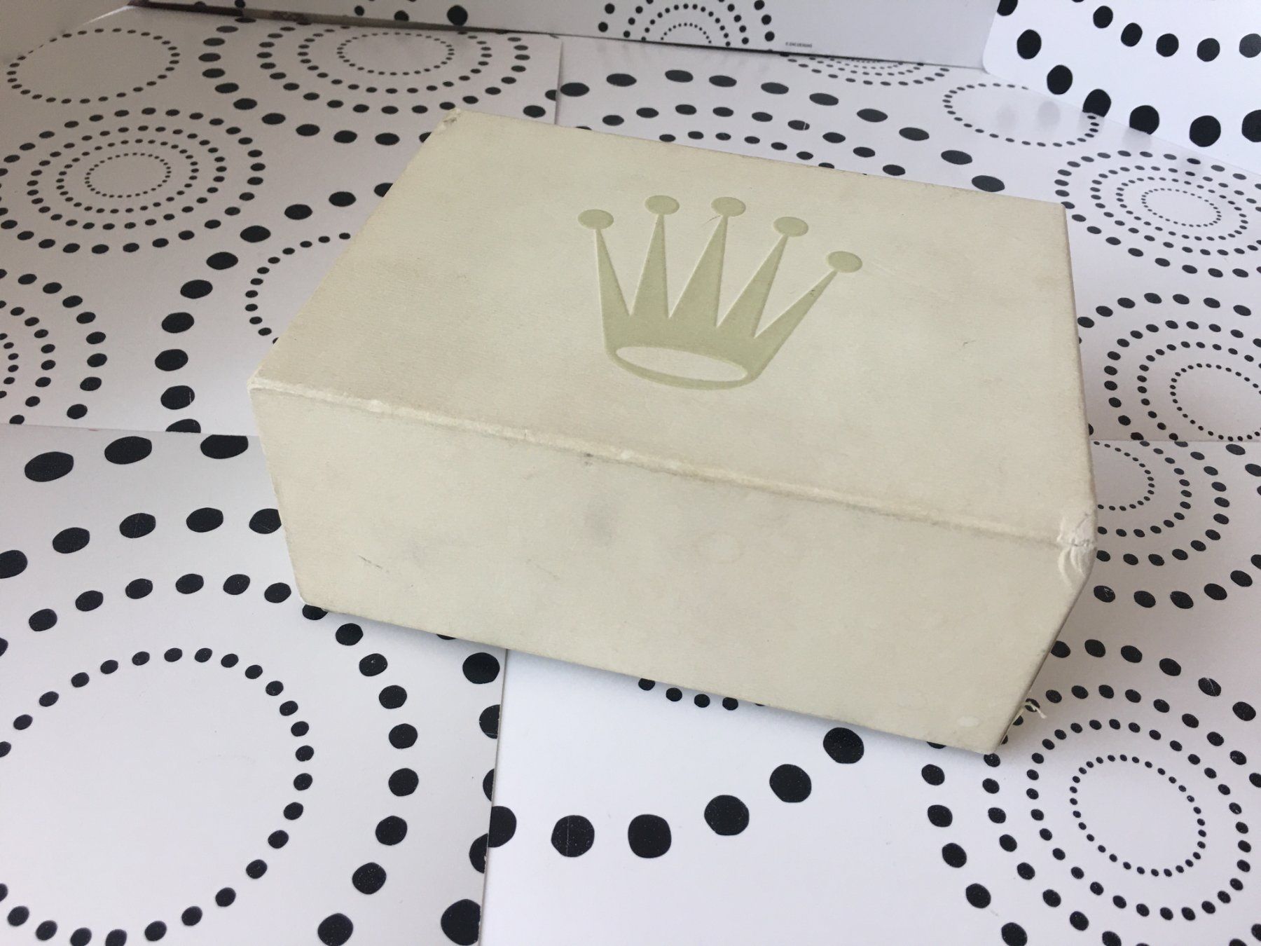 Rolex Uhrenboxen: ROLEX ORIGINAL - M-MODEL BOX CARTON - EDITION 2005 - 2011 – Gebraucht aus Epalinges von dream-watch