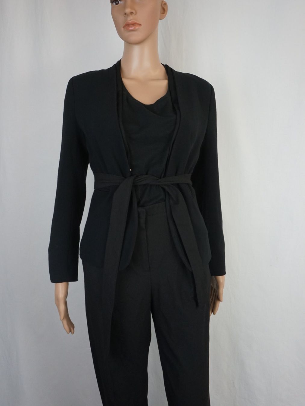 Only Lotti di vestiti: Blazer Set Schwarz – Usato da Pratteln venduto da Restwert_Pratteln 1