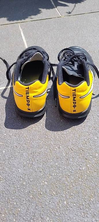 Nike Chaussures garçon: baskets Nike point. 31 – D'occasion à Ste-Croix par kar_9x7w 3