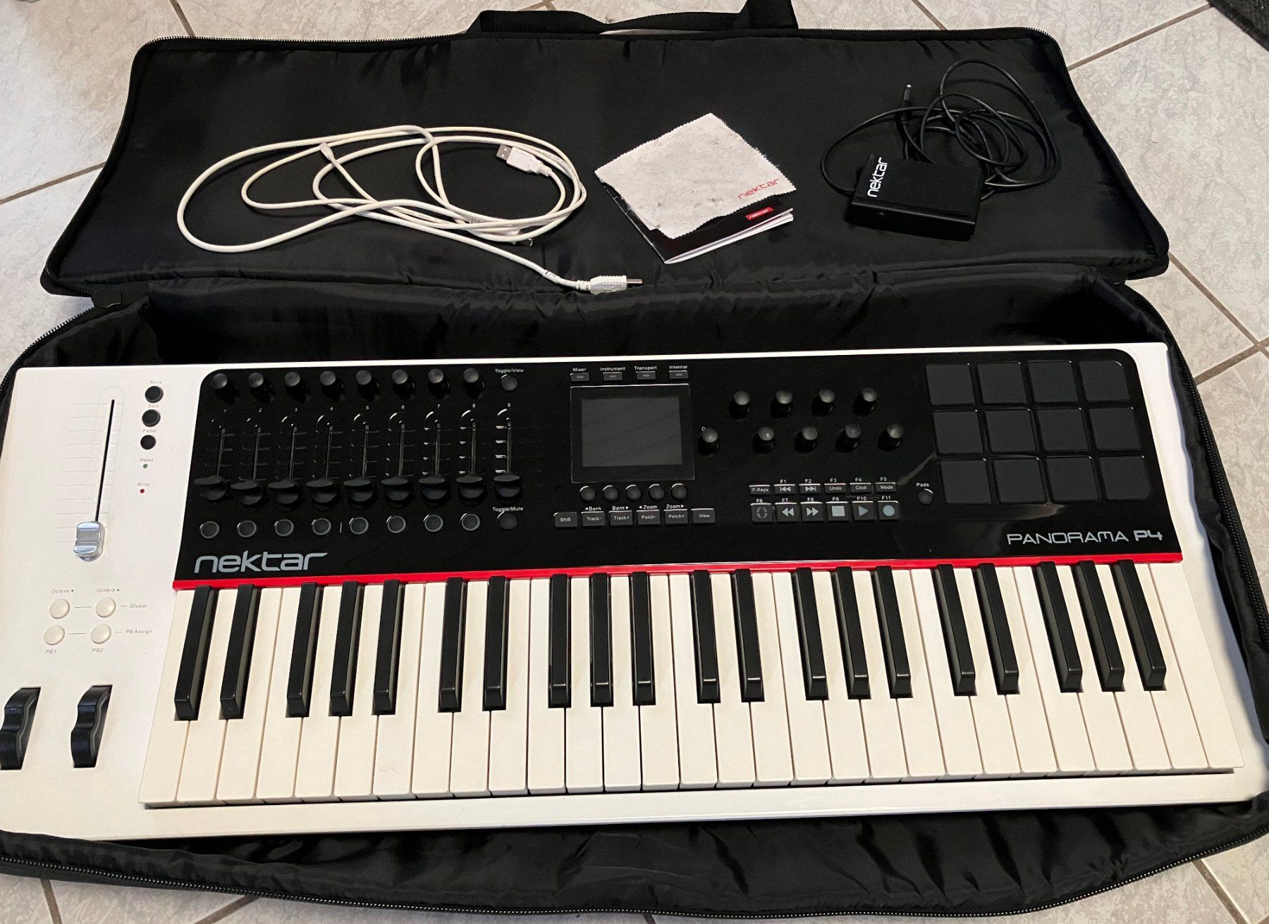 Strumenti musicali: Nektar Panorama P4 (clavier maître MIDI/USB) – Usato da Yverdon-les-Bains venduto da mil0u2 1