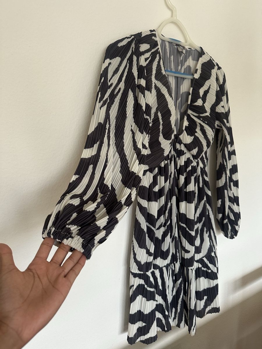H&M Robes: H&M Sommerkleid – Neuf (Voir description) à Stäfa par buecher10 2