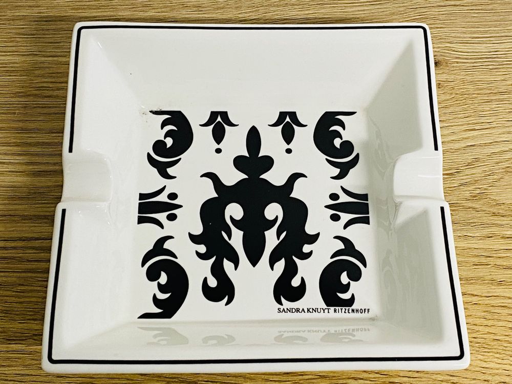 Quadratischer RITZENHOFF Aschenbecher Sandra Knuyt (Gebraucht) in ...