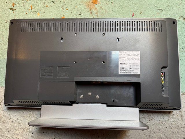 Philips Televisori: Philips Flachbildfernseher 3PF5320 HD Ready – Usato da Reinach BL venduto da Senhir 1