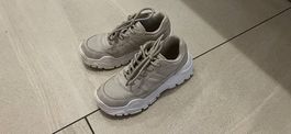 Sneaker Sportschuhe Grösse 32