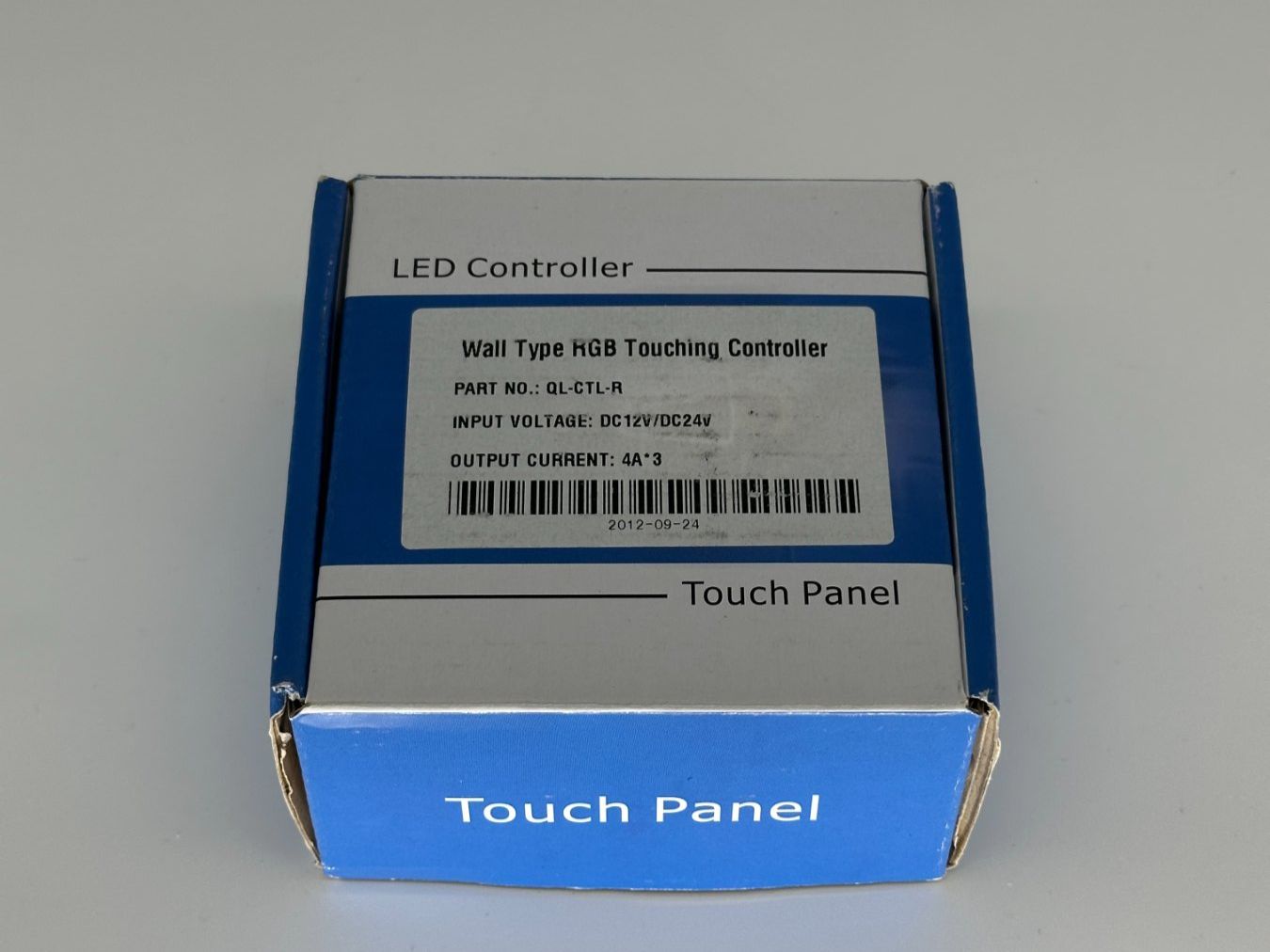 Sistema di controllo: LED controller touch panel, RGB für die Wandmontage – Nuovo e nell'imballaggio originale da Neuhausen am Rheinfall venduto da rni_x6sb