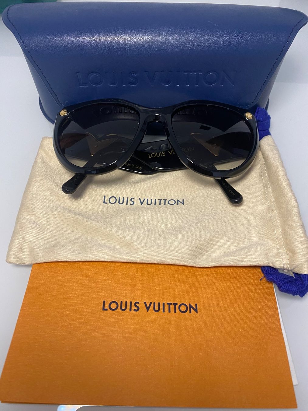 Louis Vuitton Occhiali & Lenti: Louis Vuitton Sonnenbrille – Usato da Zürich venduto da SS59