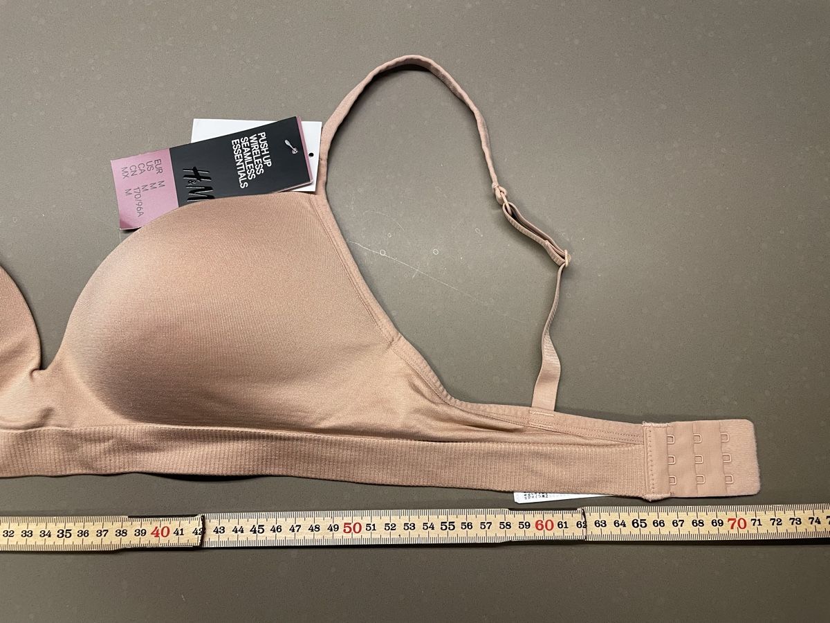 H&M Sonstige Unterwäsche: New H\&M Comfort Seamless Wireless Bra, Size M – Neu und originalverpackt aus Oberwil BL von Stellochkas 1