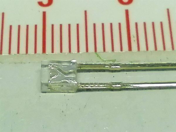 Componenti elettronici: Quader-LED 10Stk 2x3x4mm klar/rot – Nuovo (secondo la descrizione) da Luzern venduto da Salefactory 3