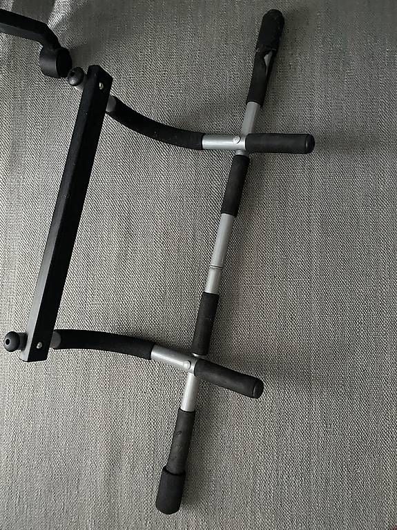 Hometrainer: Barre de traction  – Usato da Lausanne venduto da rom_55mn