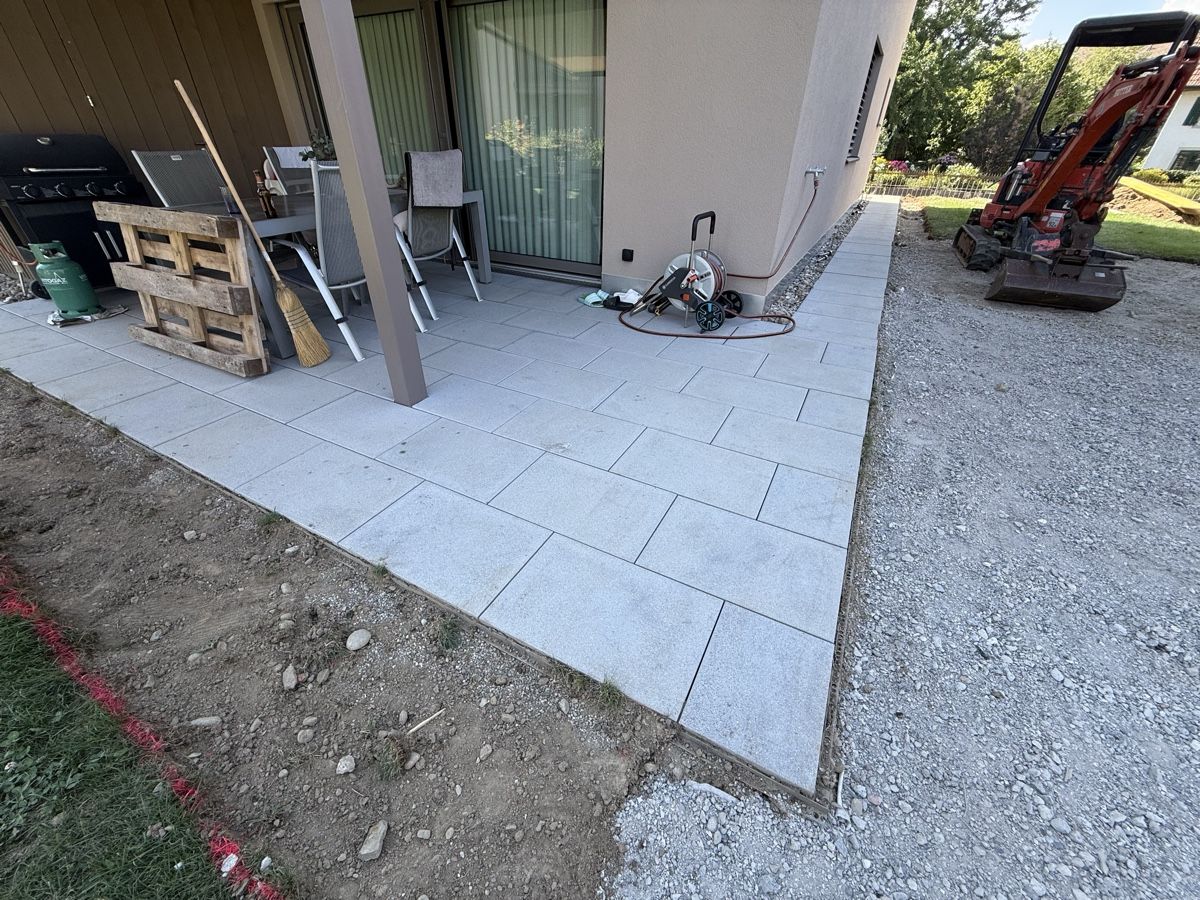 Revêtements de sol: Gartenplatten – D'occasion à Othmarsingen par AnaRita28 2