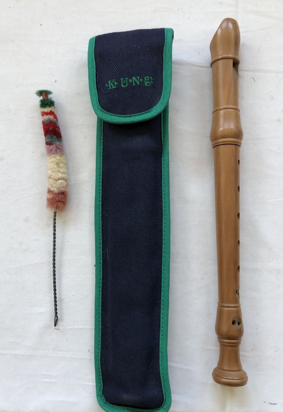 Musikinstrumente: KÜNG - Sopranblockflöte mit Etui – Gebraucht aus Schaffhausen von durruti