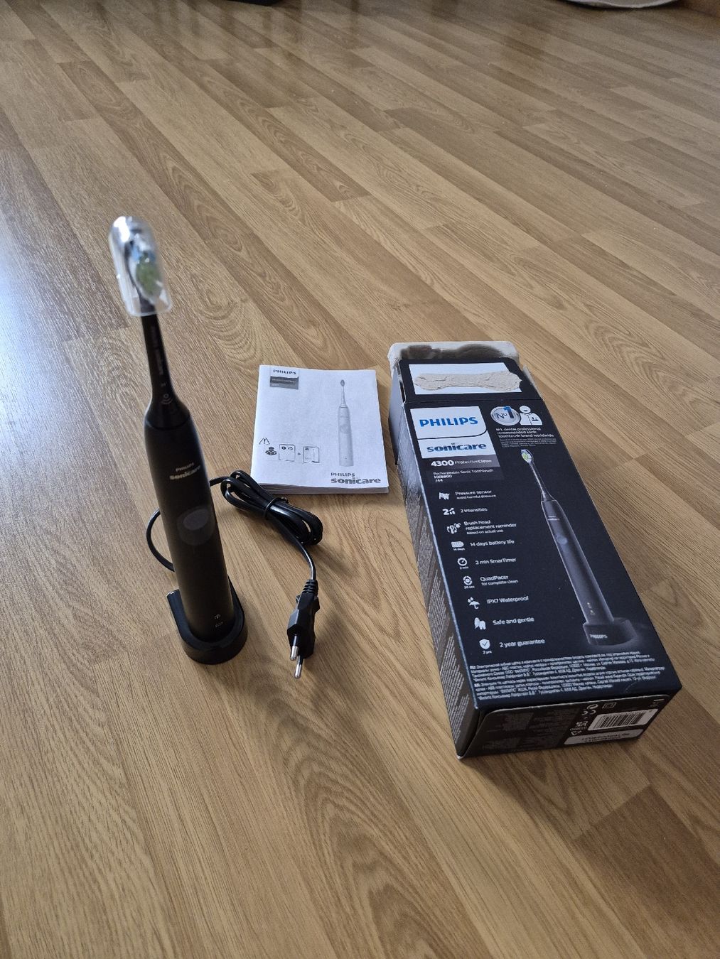 Philips Sonicare Cura dei denti: Philips Sonicare 4300 Schallzahnbürste – Usato da Stans venduto da Basilikum21