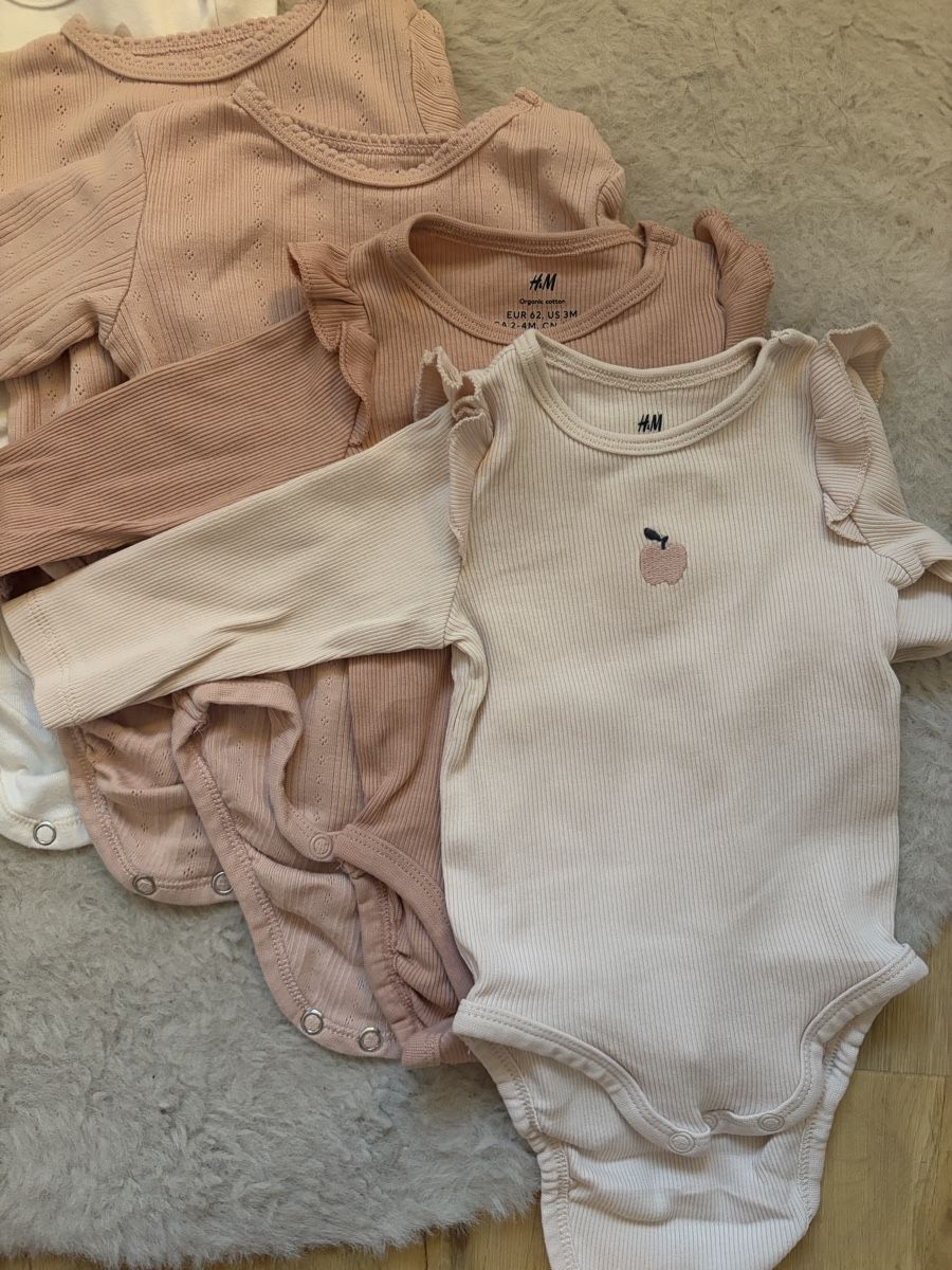 H&M Lotti & Set di vestiti: H&M Body Set gr. 62 – Usato da Oberdiessbach venduto da Wiederliebe 1