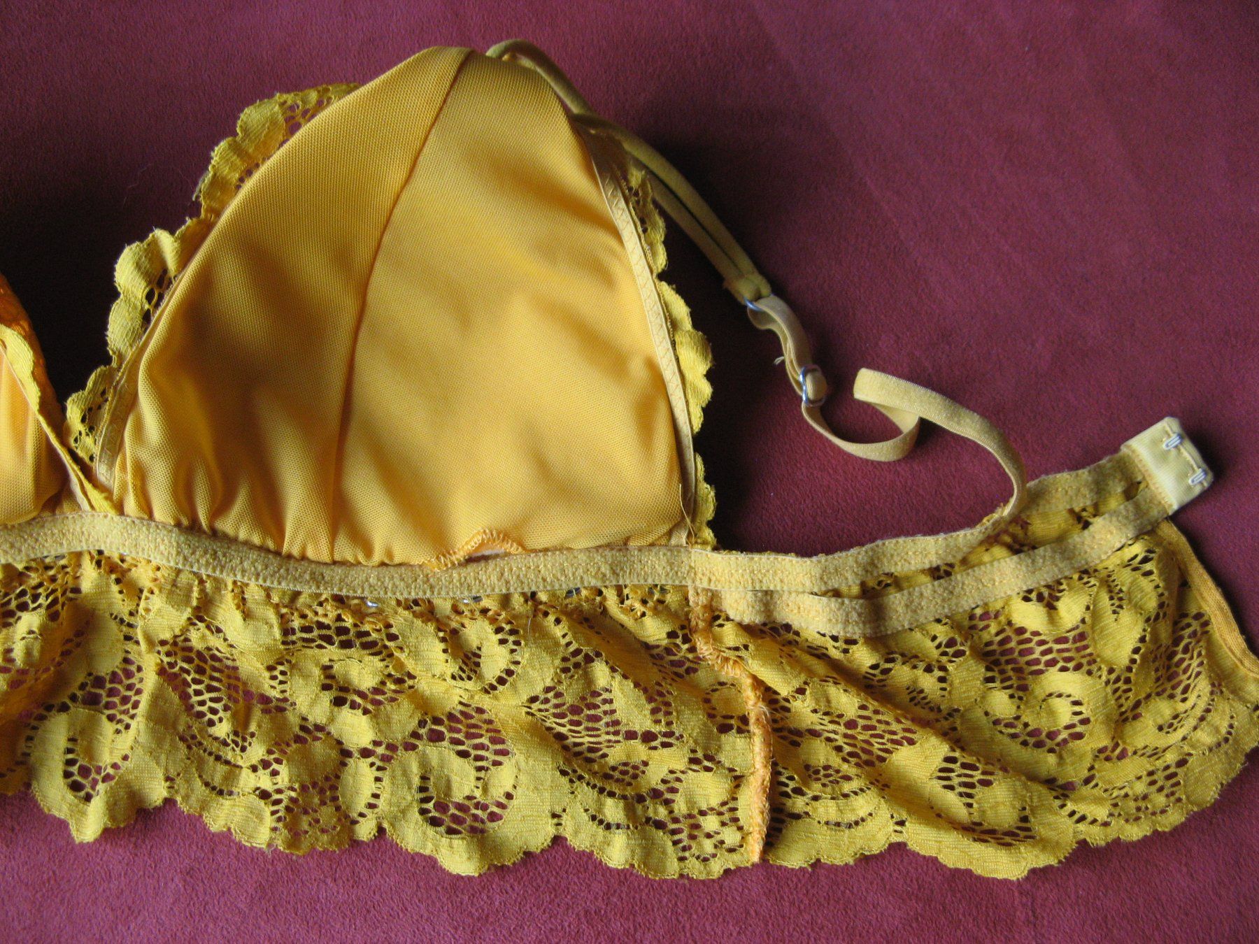 Altra biancheria intima: oranger BH 70A – Usato da Zürich venduto da apil 4