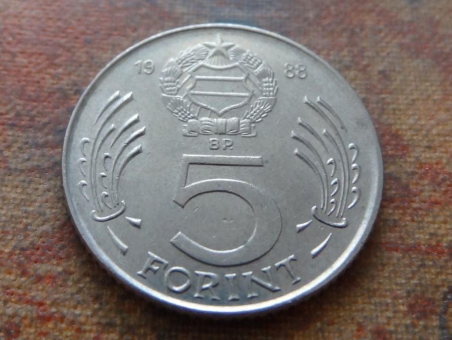 Tutti le monete: HONGRIE  5  Forint  1988 – Usato da Romanel-sur-Lausanne venduto da Swift13