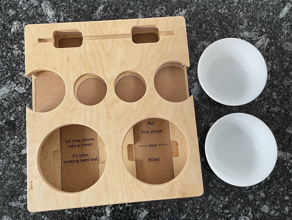 Servierplatten: multifunktionales Serviertablett von Why Wood – Neu (gemäss Beschreibung) aus Buchs ZH von Simonej2014